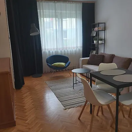 Daire Apartament, 2 Pokoje, Stacja Metra Kabaty, Ursynow *
